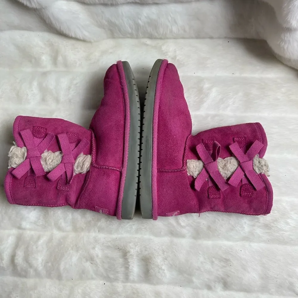 Kookaburra by Ugg girls hot pink  suede short boots side bows fur lining SZ 2